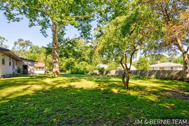 345 Harp Street Se, City Of Kentwood, MI 49548