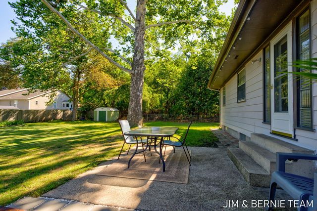 345 Harp Street Se, City Of Kentwood, MI 49548