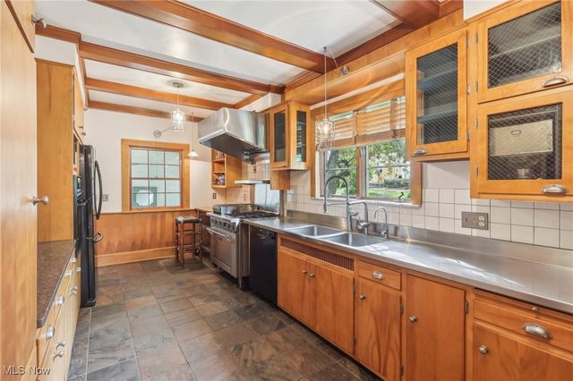 433 S Main Street, Poland, OH 44514