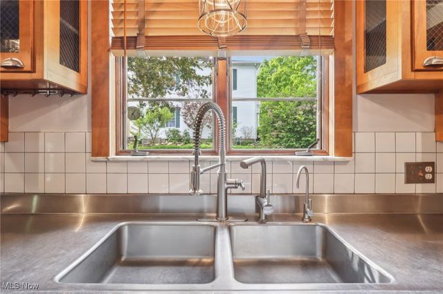 433 S Main Street, Poland, OH 44514