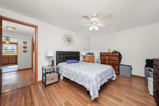 6568 W Roscoe Street 2N, Chicago, IL 60634