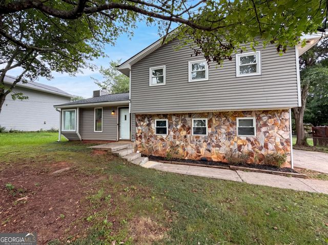 4909 Old Norcross Road, Duluth, GA 30096