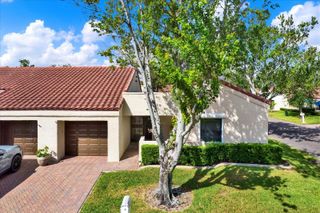 8810 41ST STREET N, Pinellas Park, FL 33782