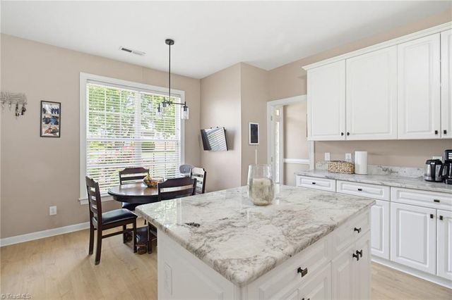 4752 Barrington Place Court, Jamestown, NC 27282