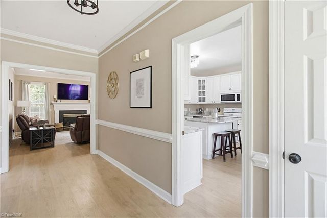 4752 Barrington Place Court, Jamestown, NC 27282