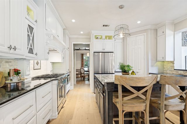 5820 Kingsbrook Drive, Plano, TX 75093