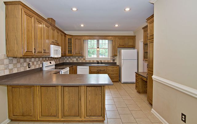 2223 Clearwater Point Drive, Seneca, SC 29672