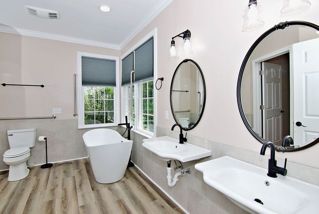 2223 Clearwater Point Drive, Seneca, SC 29672