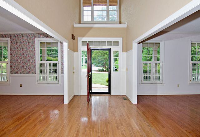 2223 Clearwater Point Drive, Seneca, SC 29672