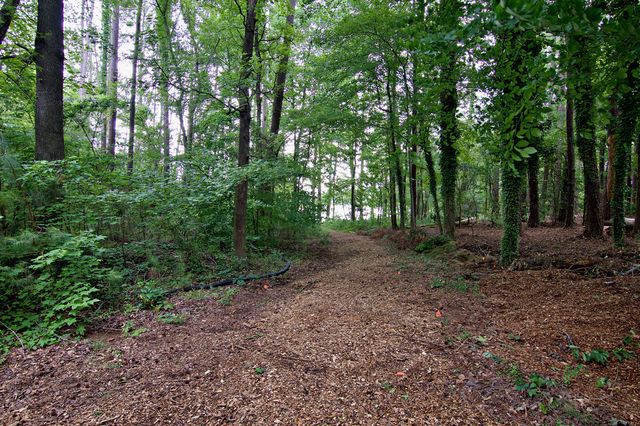 2223 Clearwater Point Drive, Seneca, SC 29672