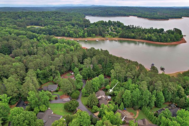 2223 Clearwater Point Drive, Seneca, SC 29672