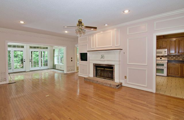 2223 Clearwater Point Drive, Seneca, SC 29672