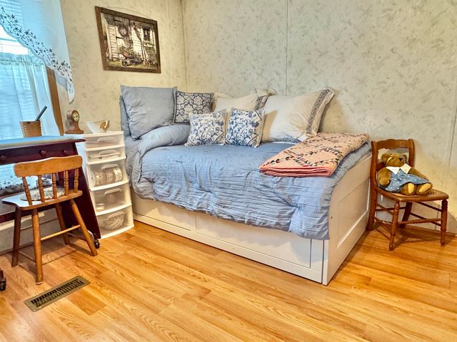 35 Goshen Road East, Bradford, VT 05033
