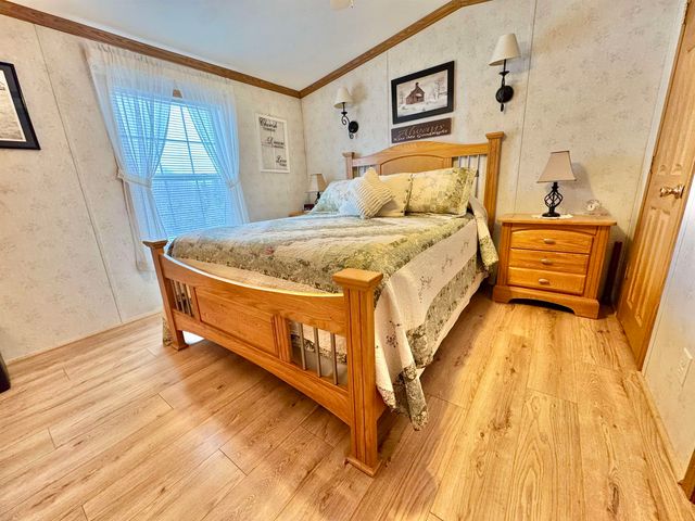 35 Goshen Road East, Bradford, VT 05033