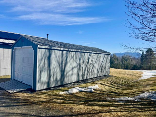 35 Goshen Road East, Bradford, VT 05033