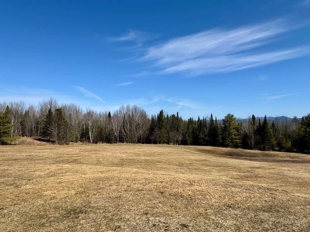 35 Goshen Road East, Bradford, VT 05033