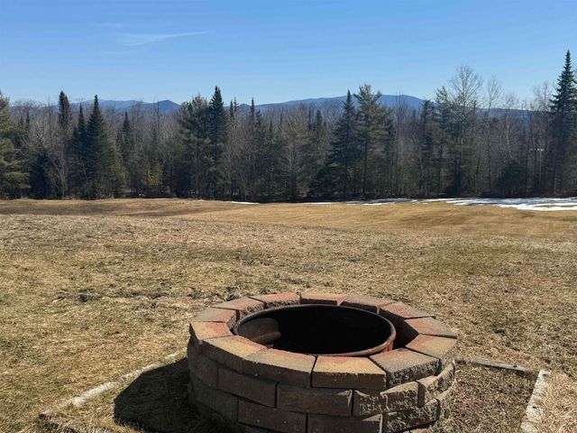 35 Goshen Road East, Bradford, VT 05033