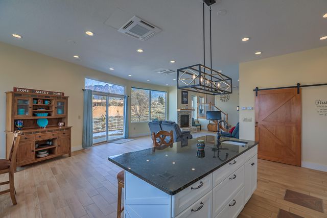 10801 Holly Avenue NE, Albuquerque, NM 87122