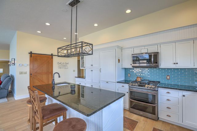 10801 Holly Avenue NE, Albuquerque, NM 87122