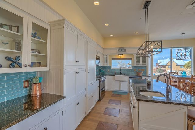 10801 Holly Avenue NE, Albuquerque, NM 87122