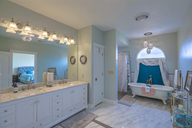 10801 Holly Avenue NE, Albuquerque, NM 87122