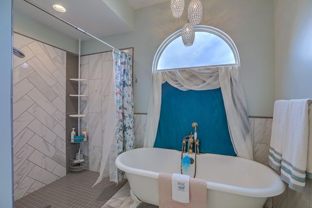 10801 Holly Avenue NE, Albuquerque, NM 87122