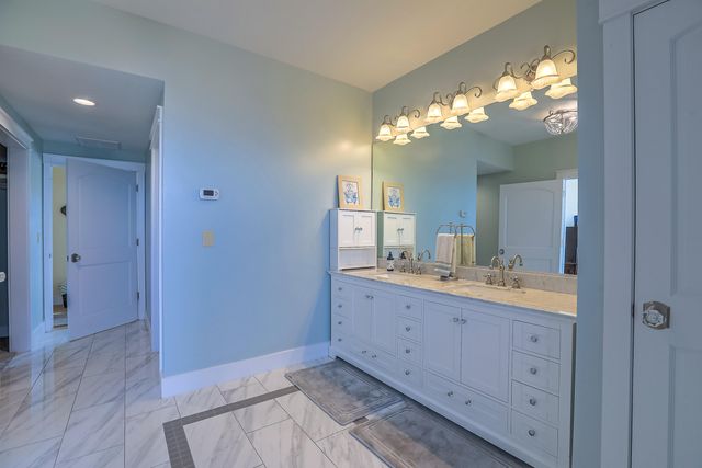 10801 Holly Avenue NE, Albuquerque, NM 87122