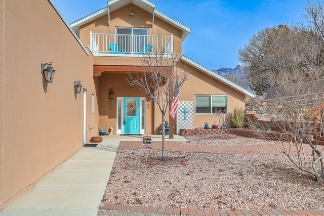 10801 Holly Avenue NE, Albuquerque, NM 87122