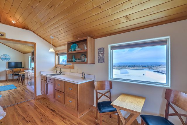 10801 Holly Avenue NE, Albuquerque, NM 87122