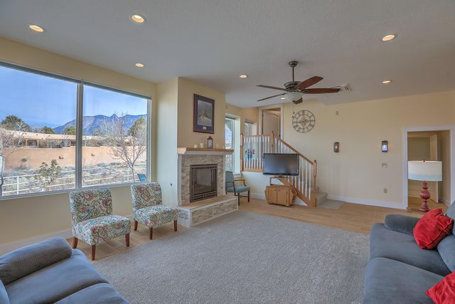 10801 Holly Avenue NE, Albuquerque, NM 87122