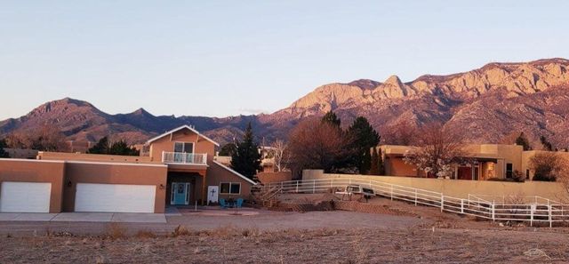 10801 Holly Avenue NE, Albuquerque, NM 87122