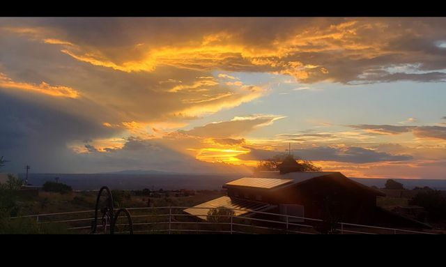 10801 Holly Avenue NE, Albuquerque, NM 87122