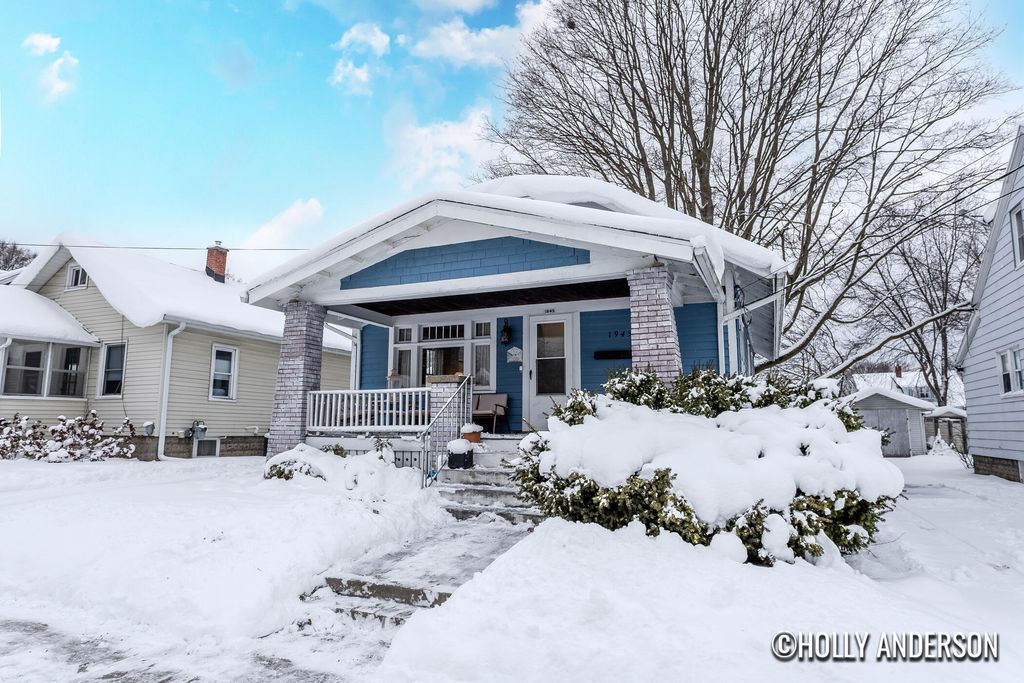 1945 Martindale Avenue Sw, City Of Wyoming, MI 49509