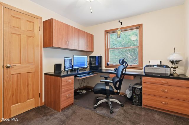3403 Gari Lane, Guilderland, NY 12303
