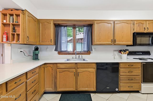 3403 Gari Lane, Guilderland, NY 12303