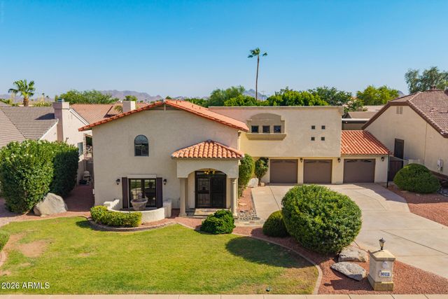 3011 E WINCHCOMB Drive, Phoenix, AZ 85032