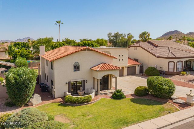 3011 E WINCHCOMB Drive, Phoenix, AZ 85032