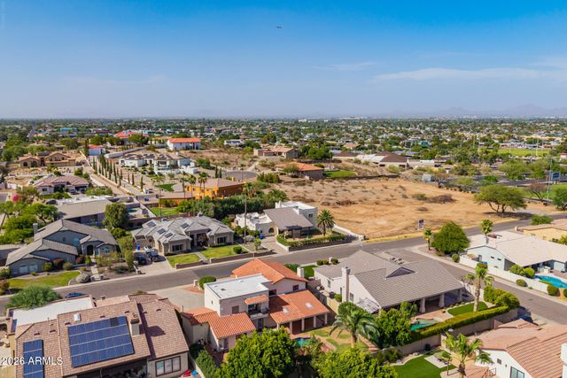3011 E WINCHCOMB Drive, Phoenix, AZ 85032