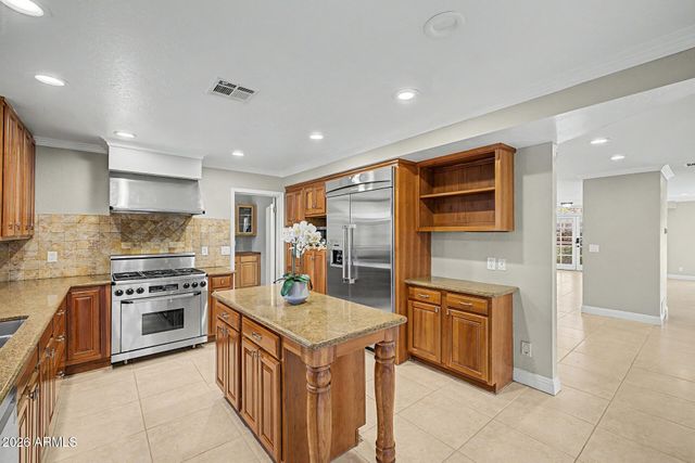 3011 E WINCHCOMB Drive, Phoenix, AZ 85032