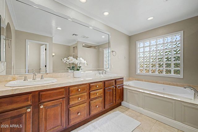 3011 E WINCHCOMB Drive, Phoenix, AZ 85032