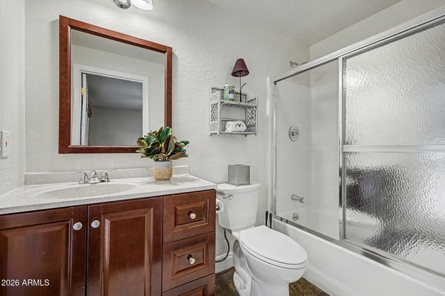 3011 E WINCHCOMB Drive, Phoenix, AZ 85032