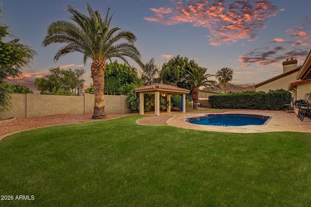 3011 E WINCHCOMB Drive, Phoenix, AZ 85032