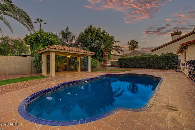 3011 E WINCHCOMB Drive, Phoenix, AZ 85032