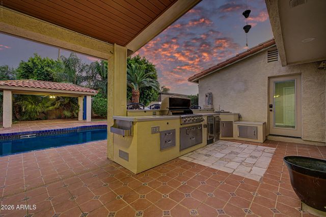 3011 E WINCHCOMB Drive, Phoenix, AZ 85032