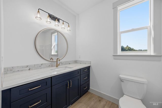451 W Elaine Ct, Nampa, ID 83686