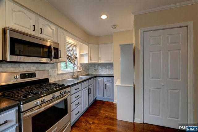 23 Ute Avenue, Par-troy Hills Twp., NJ 07034