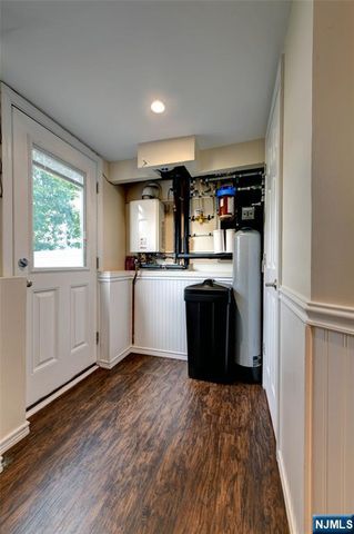 23 Ute Avenue, Par-troy Hills Twp., NJ 07034