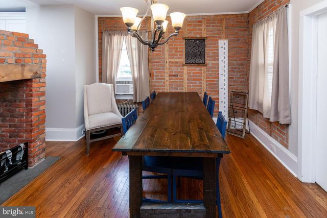 14 S MAIN ST, Stockton, NJ 08559