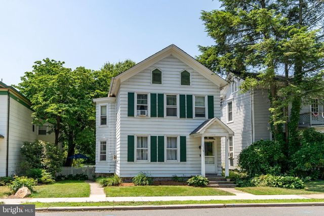 14 S MAIN ST, Stockton, NJ 08559