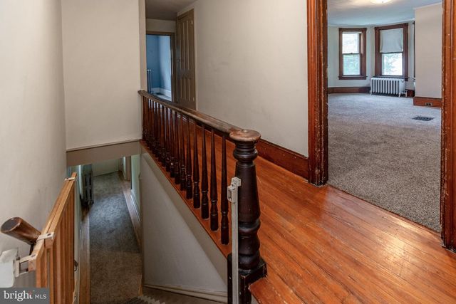 14 S MAIN ST, Stockton, NJ 08559